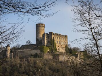 Ferienhaus Alte Scheune Pommern Mosel - Burg Pyrmont